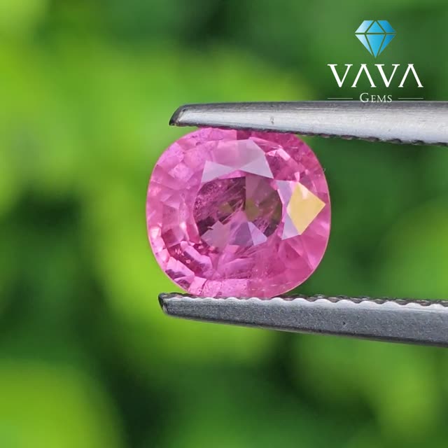Orangy Pink Sapphire
