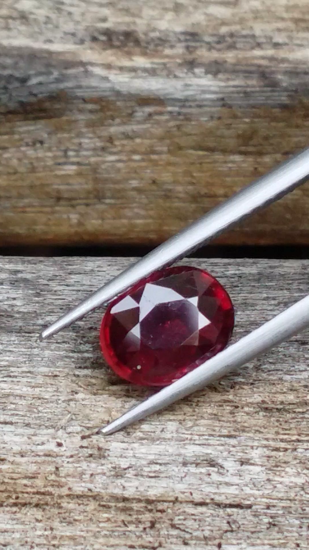 โรโดไลต์ กาเน็ท Natural Rhodolite Garnet
