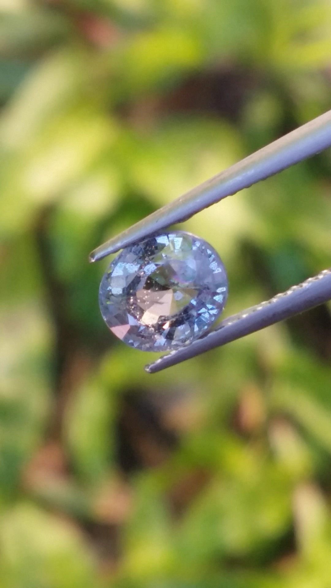สปิเนล Natural Spinel