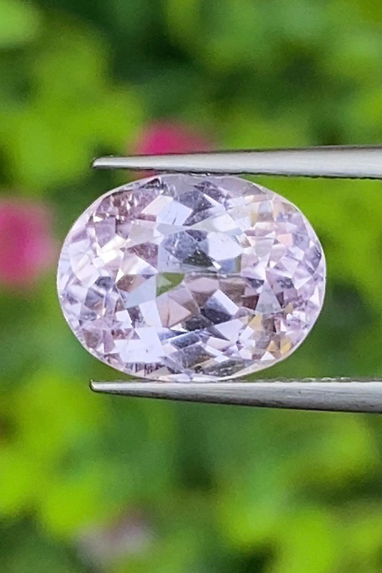 คุนไซท์ Natural Kunzite