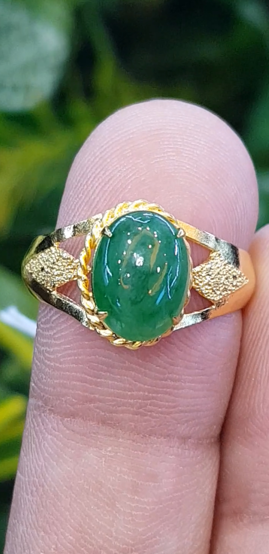 แหวน หยก (jadeite Ring)