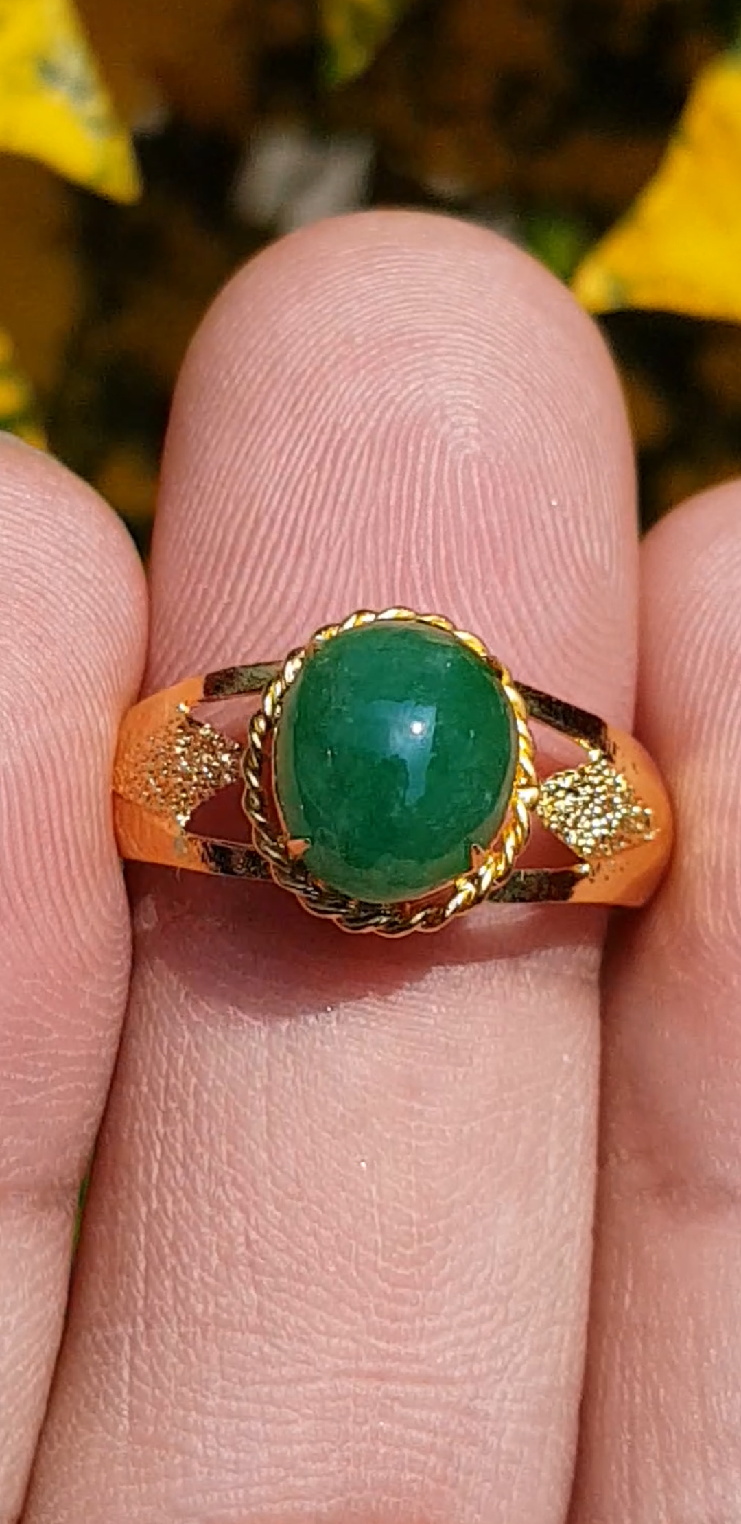 แหวน หยก (jadeite Ring)