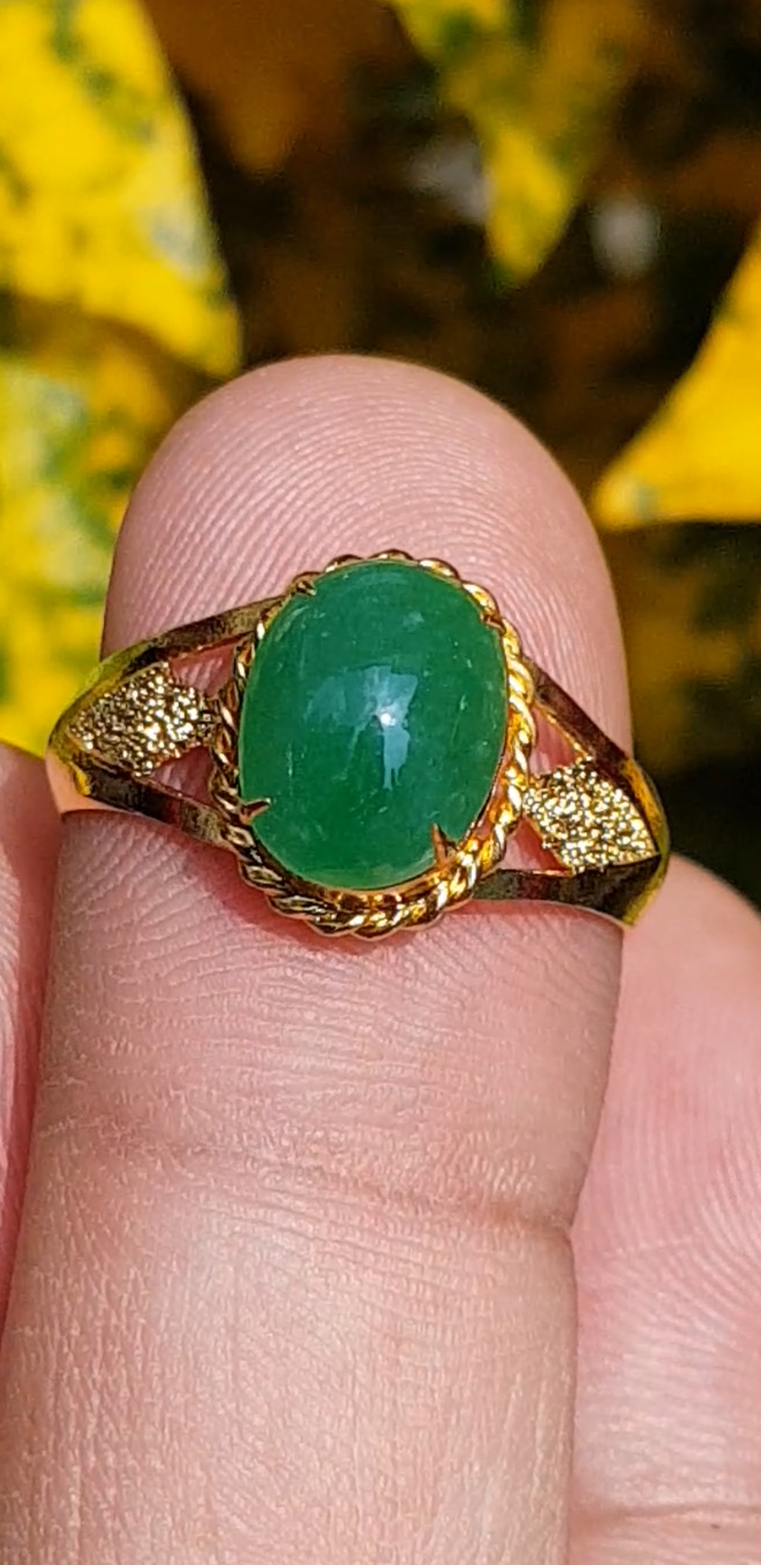 แหวน หยก (jadeite Ring)