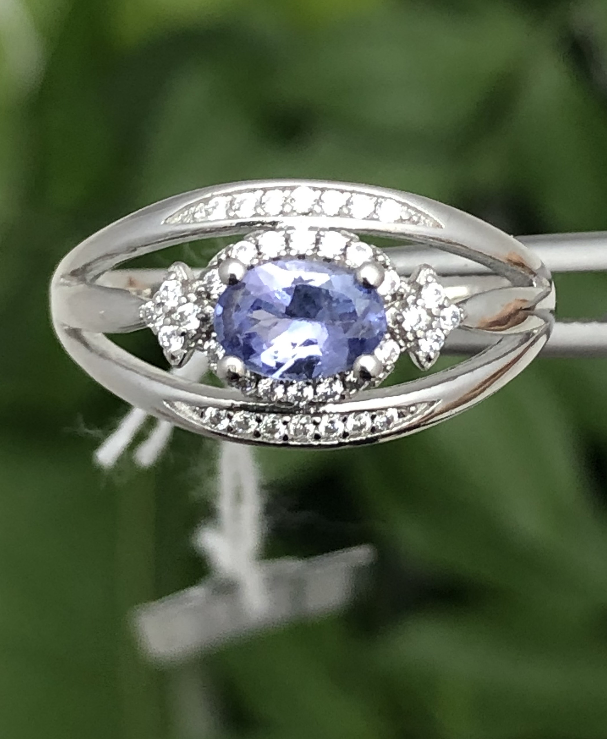 แทนซาไนท์ Tanzanite