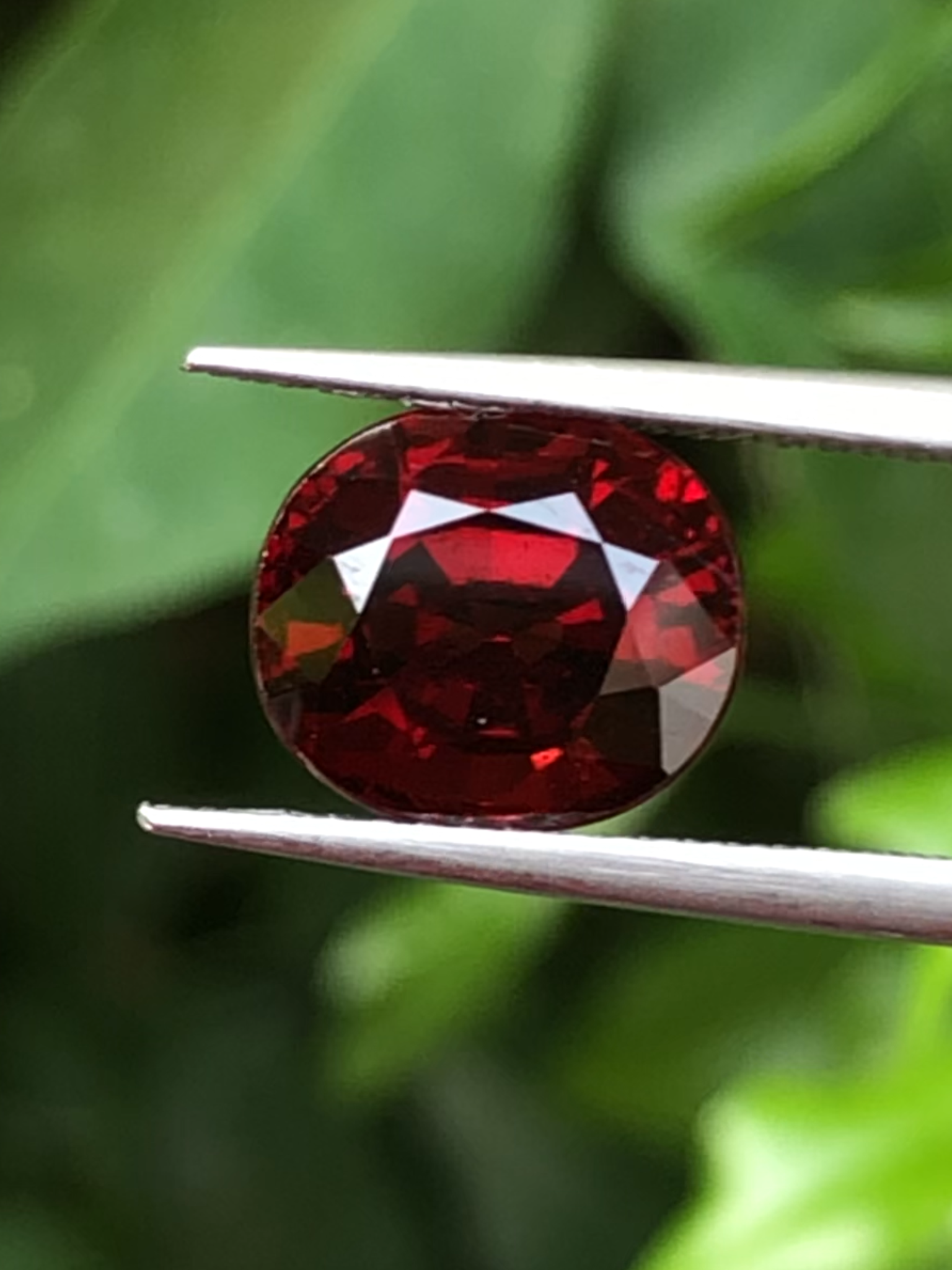 โรโดไลต์ กาเน็ท Natural Rhodolite Garnet