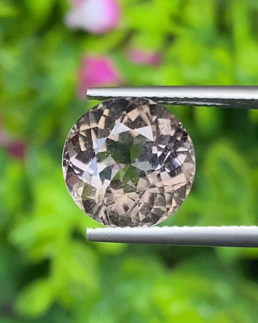 ทัวร์มาลีน Natural Tourmaline