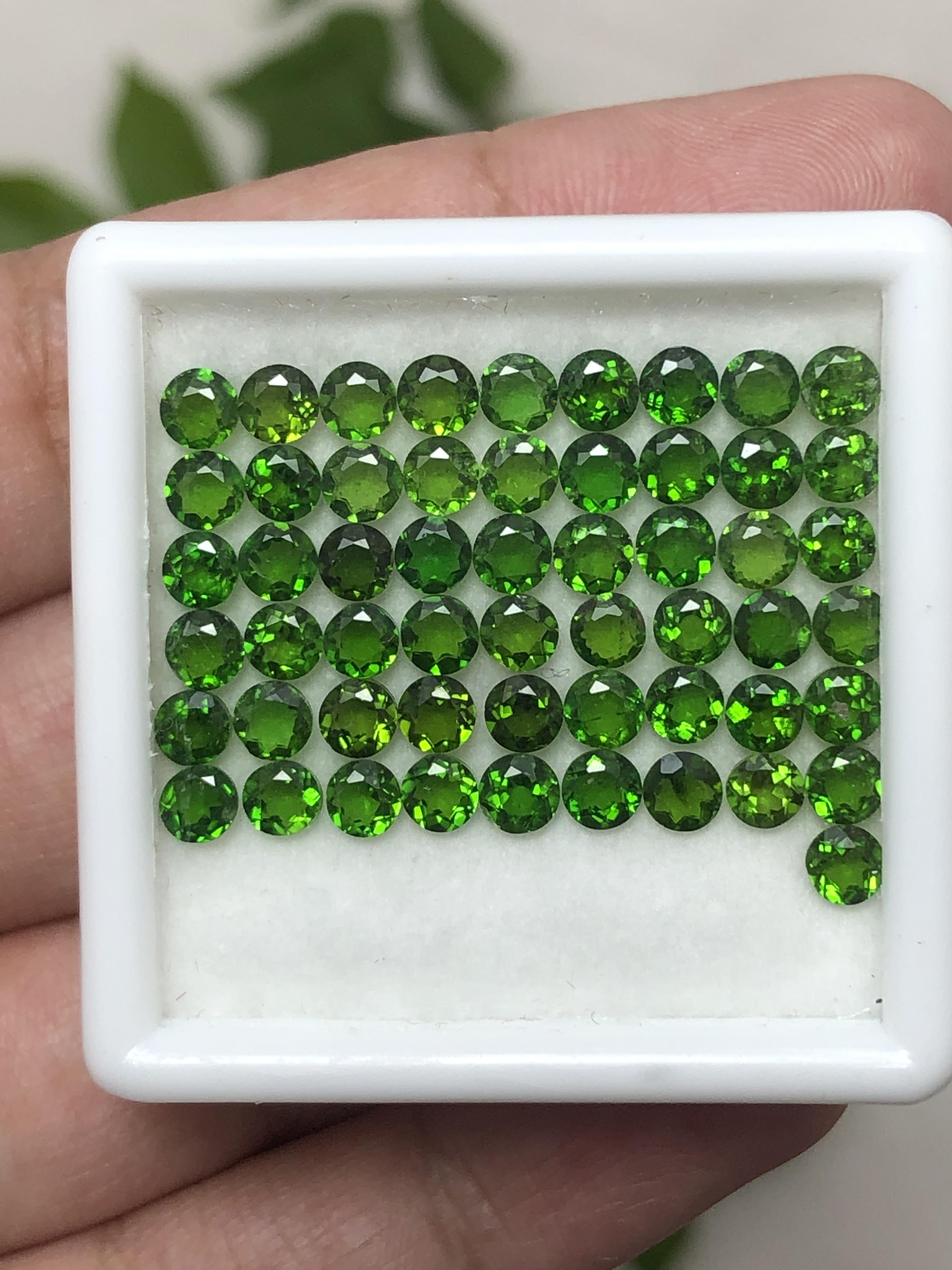 พลอย โครมไดออพไซต์ Chrome Diopside