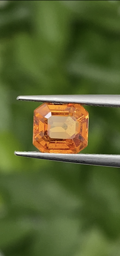 บุษราคัม (Yellow Sapphire)