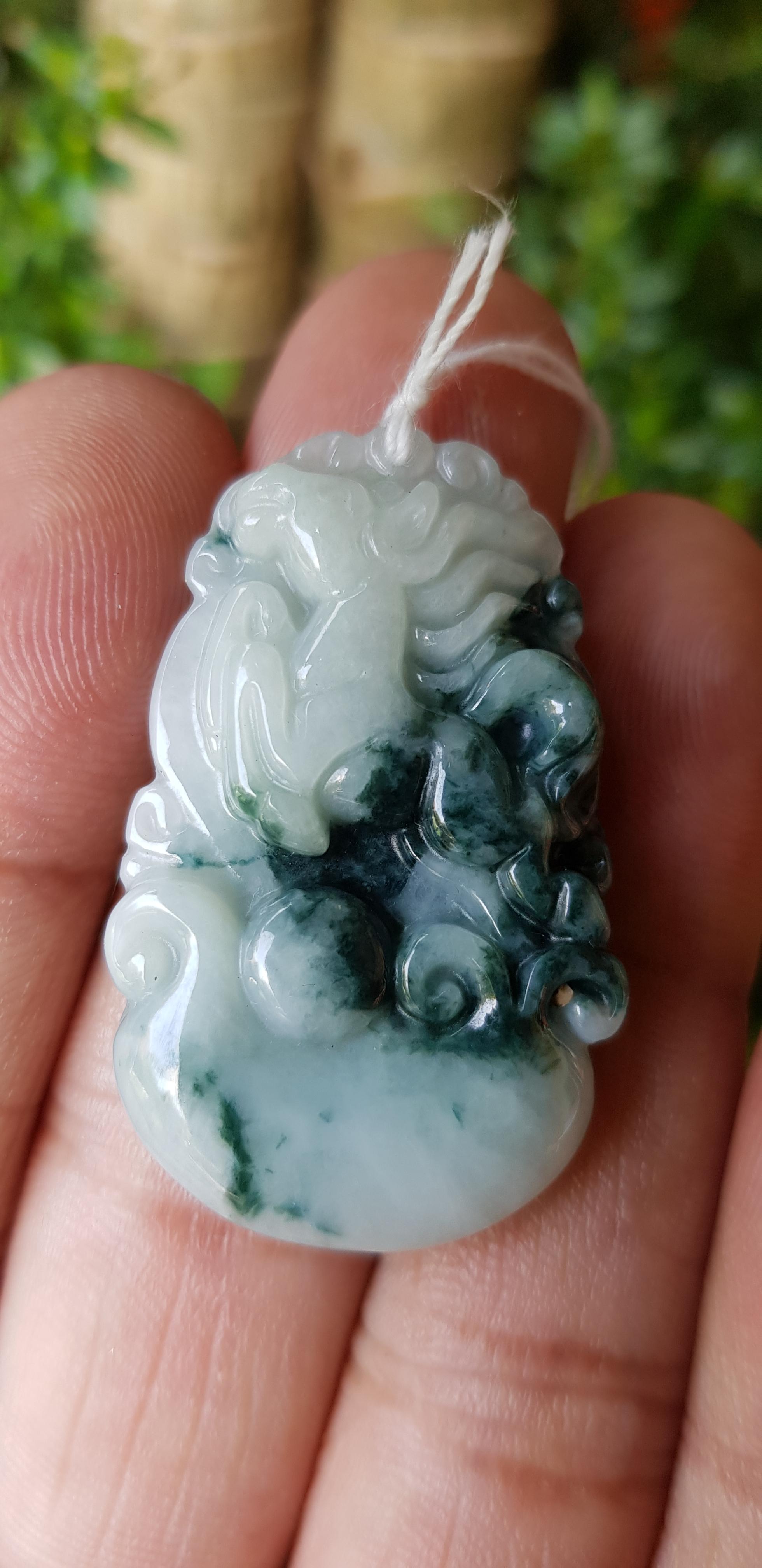 หยก Jadeite