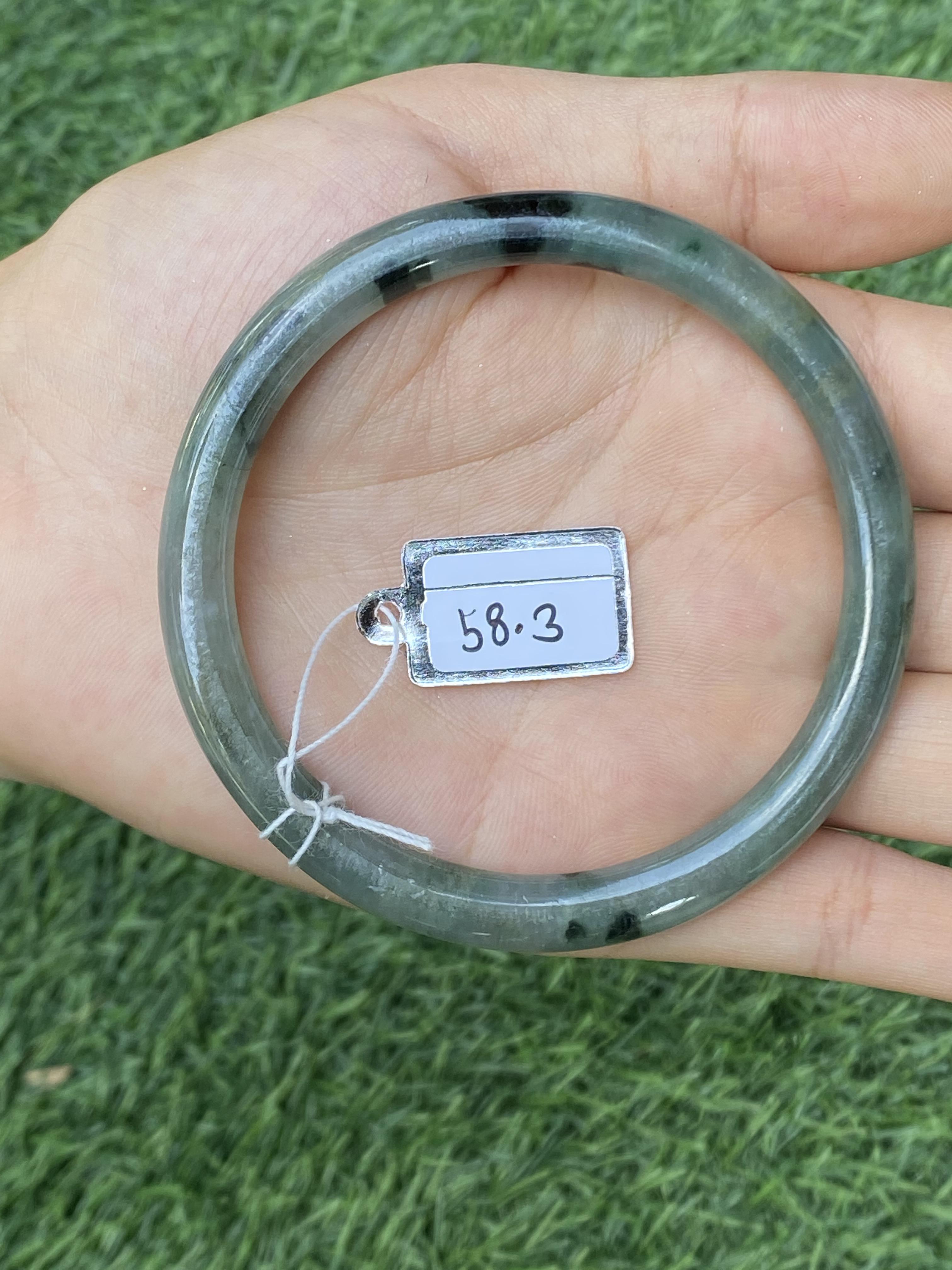 หยก Jadeite