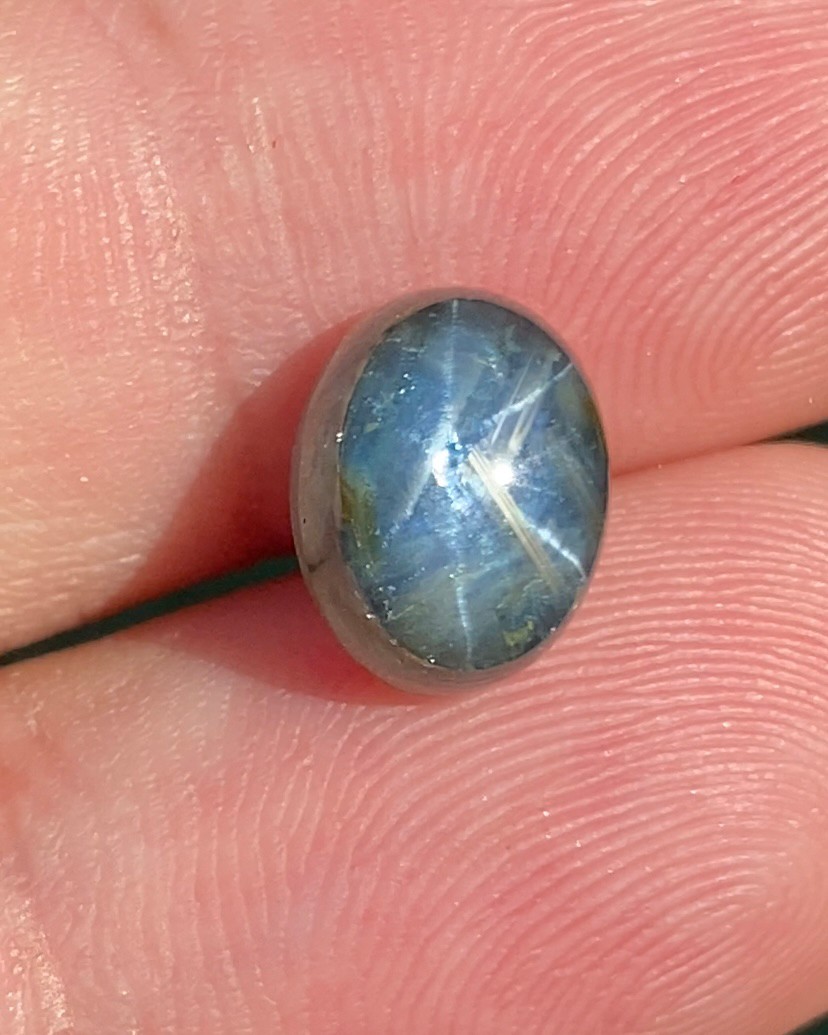 ไพลิน สตาร์ แซฟไฟร์ Blue Star Sapphire