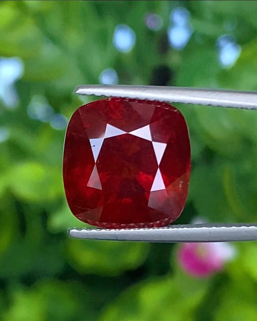 พลอย สเปซซาไทซ์ การ์เน็ต Natural Spessartite Garnet