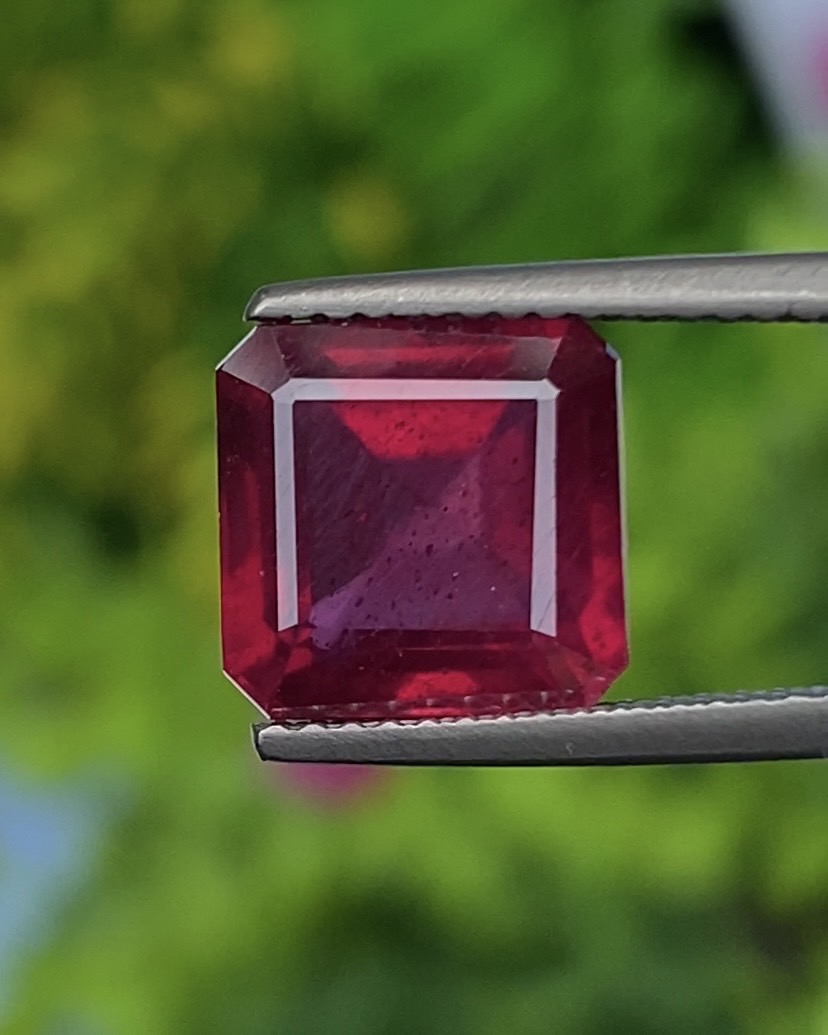 ทับทิม Natura Ruby Sapphire