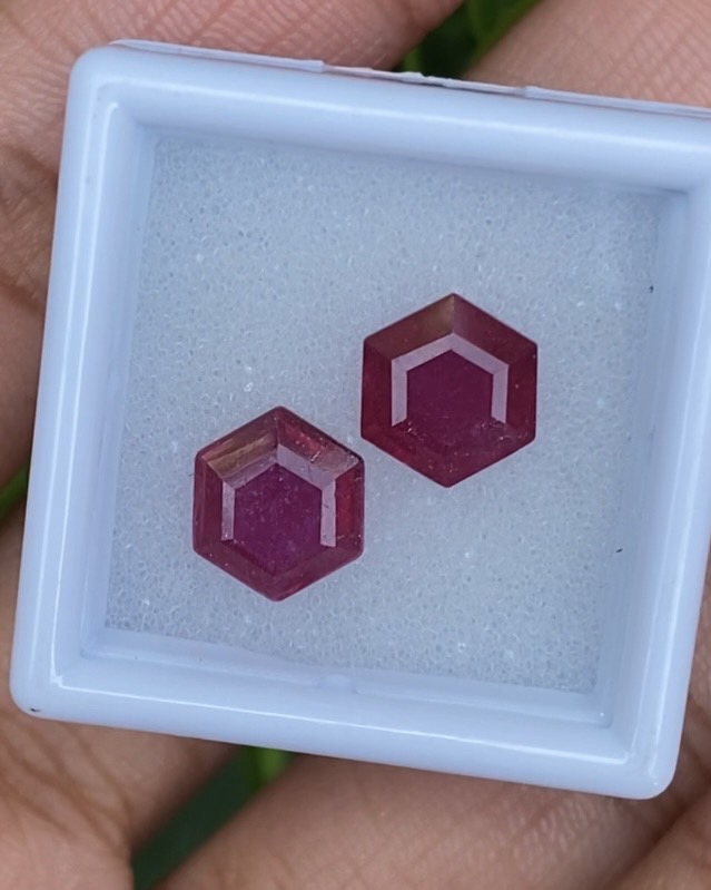 ทับทิม Natura Ruby Sapphire
