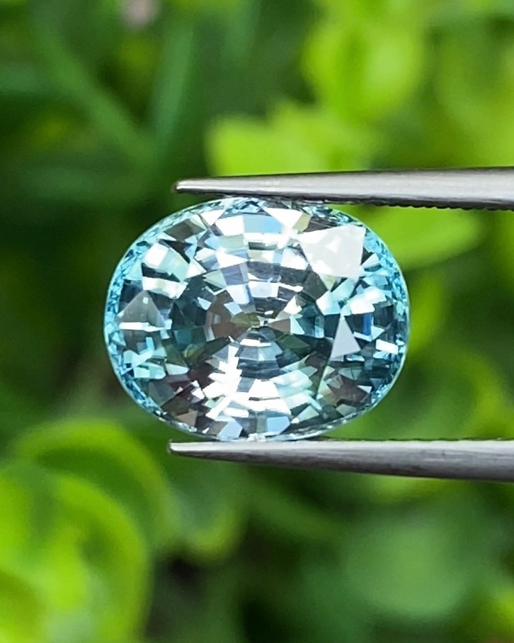 เพทาย Natural Zircon