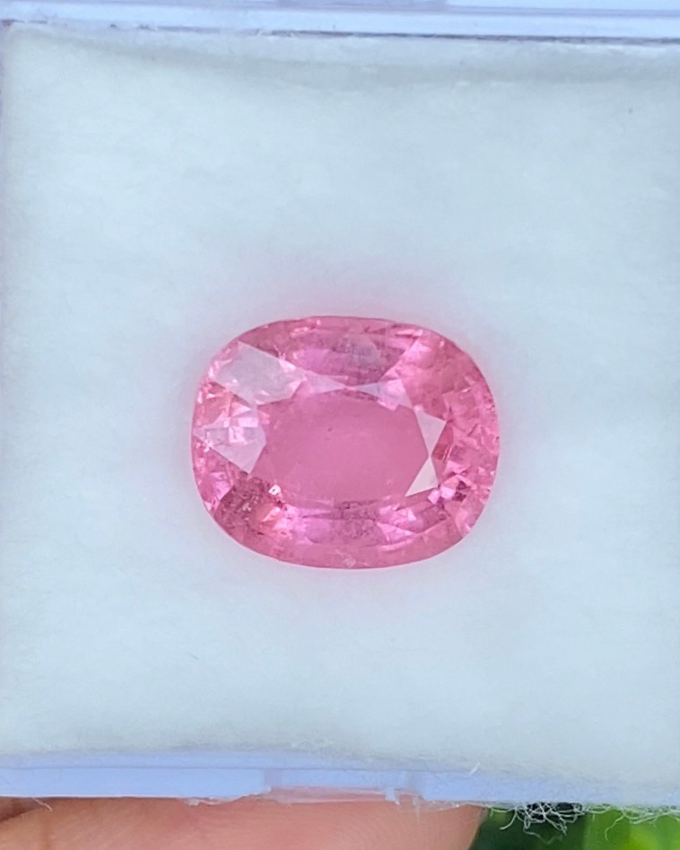 ทัวร์มาลีน Natural Tourmaline