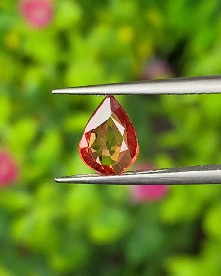 บุษราคัม (Yellow Sapphire)