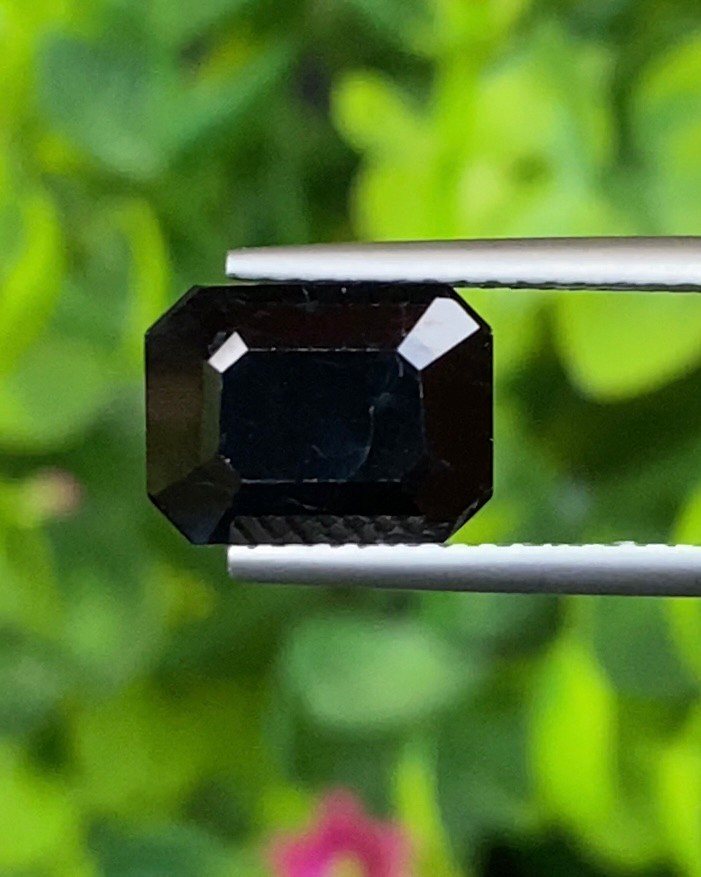 แบลค แซฟไฟร์ Black Sapphire