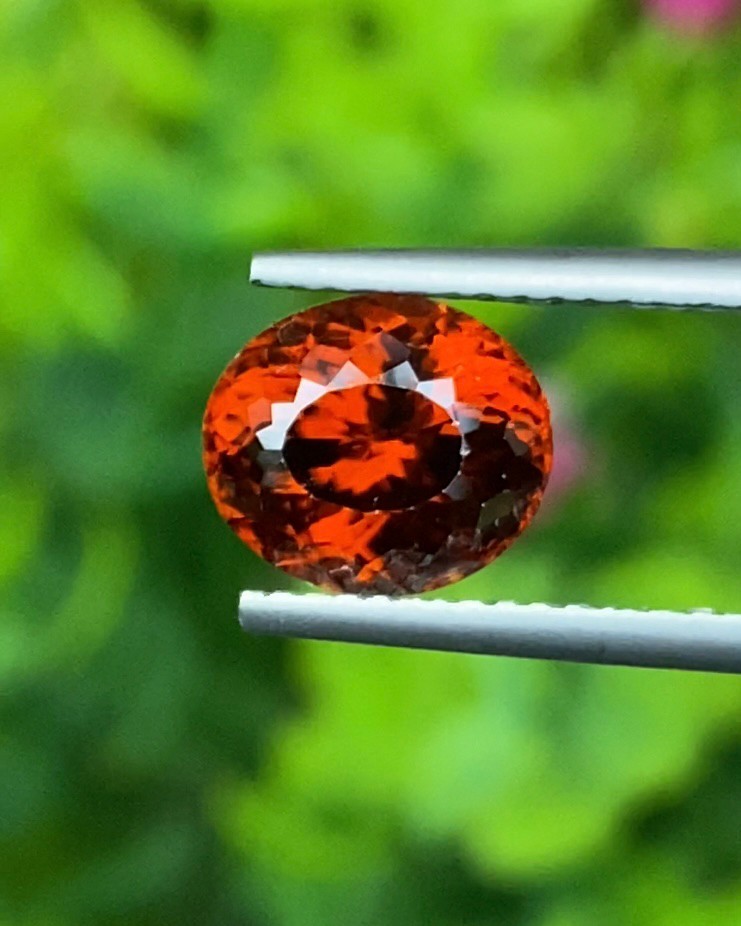 เพทาย Natural Zircon