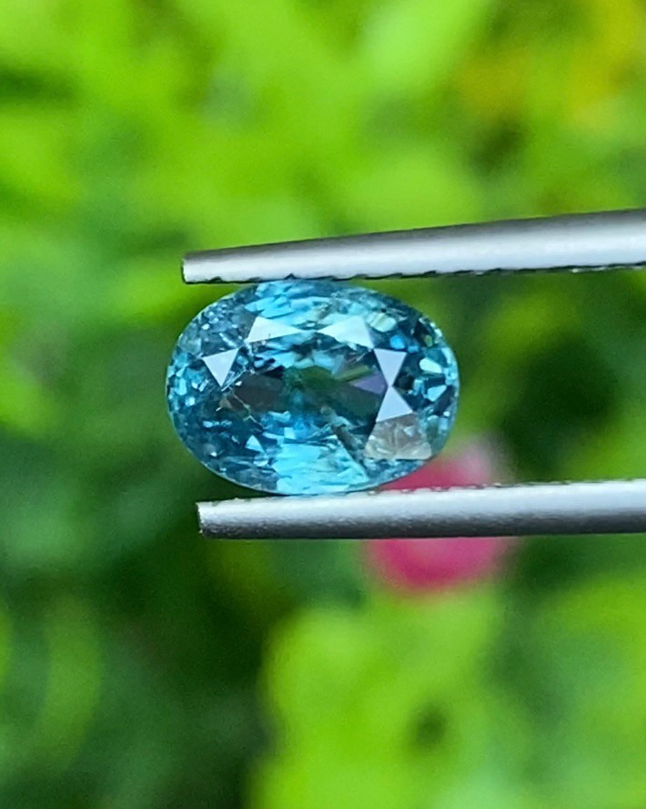 เพทาย Natural Zircon
