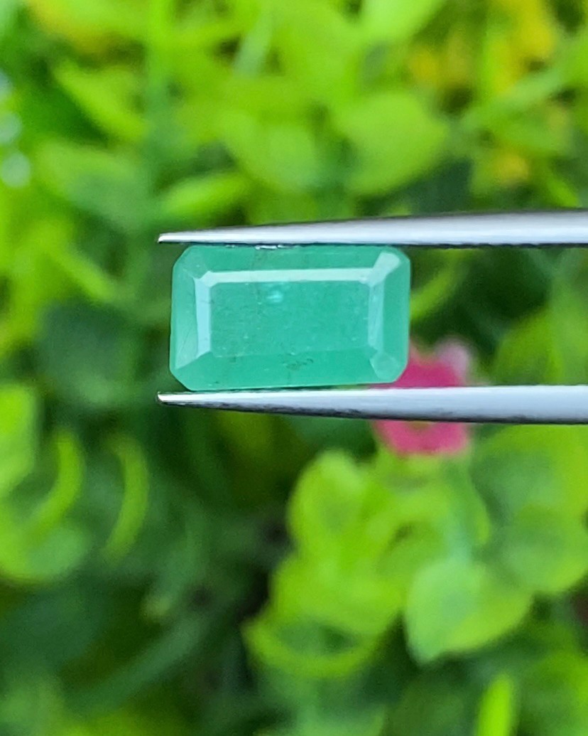 พลอย มรกต Natural Emerald