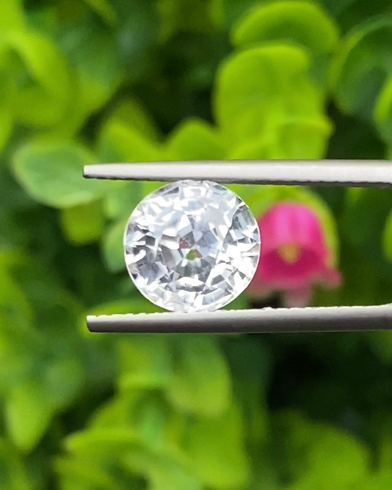 เพทาย Natural Zircon