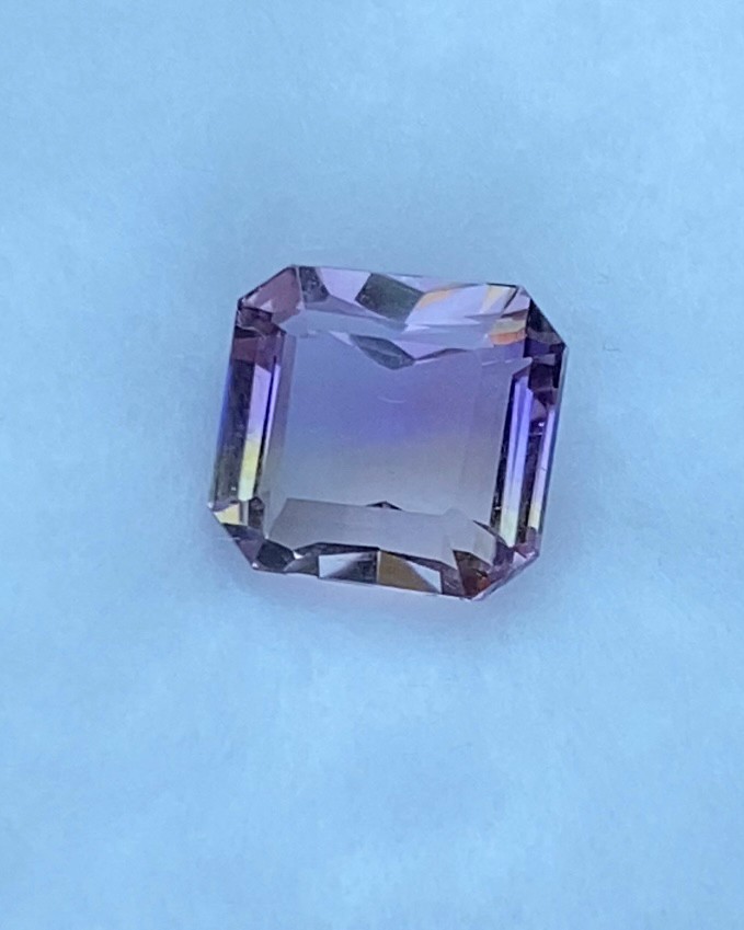 อเมทริน Natural Ametrine