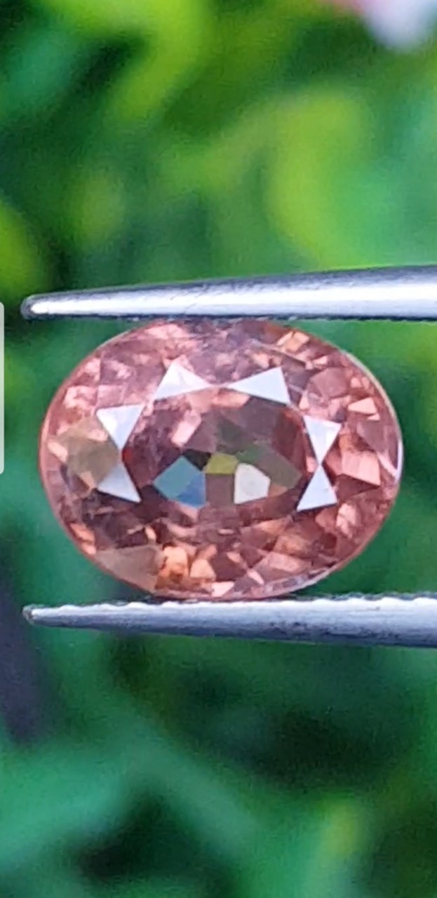 เพทาย Natural Zircon