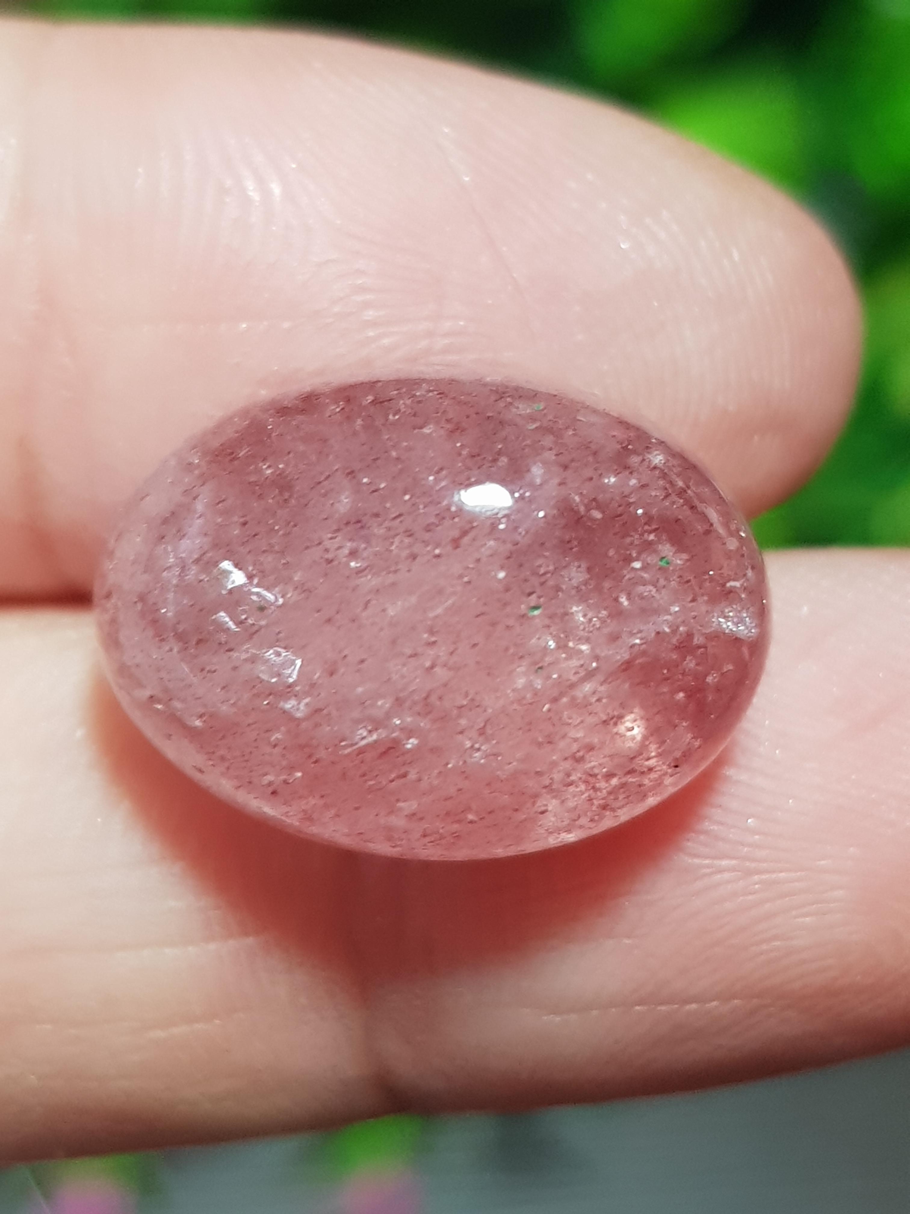 สตอเบอรี่ ควอตซ์ Strawberry Quartz
