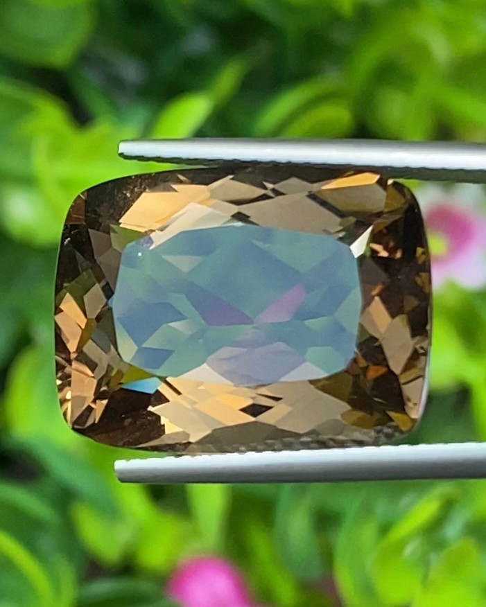 สโมกกี้ ควอตซ์ Smoky Quartz