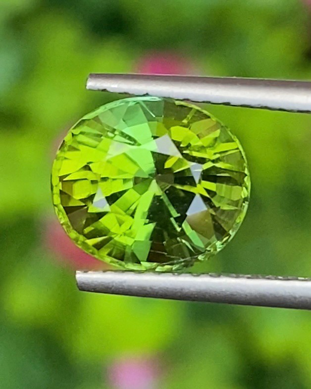 ทัวร์มาลีน Natural Tourmaline
