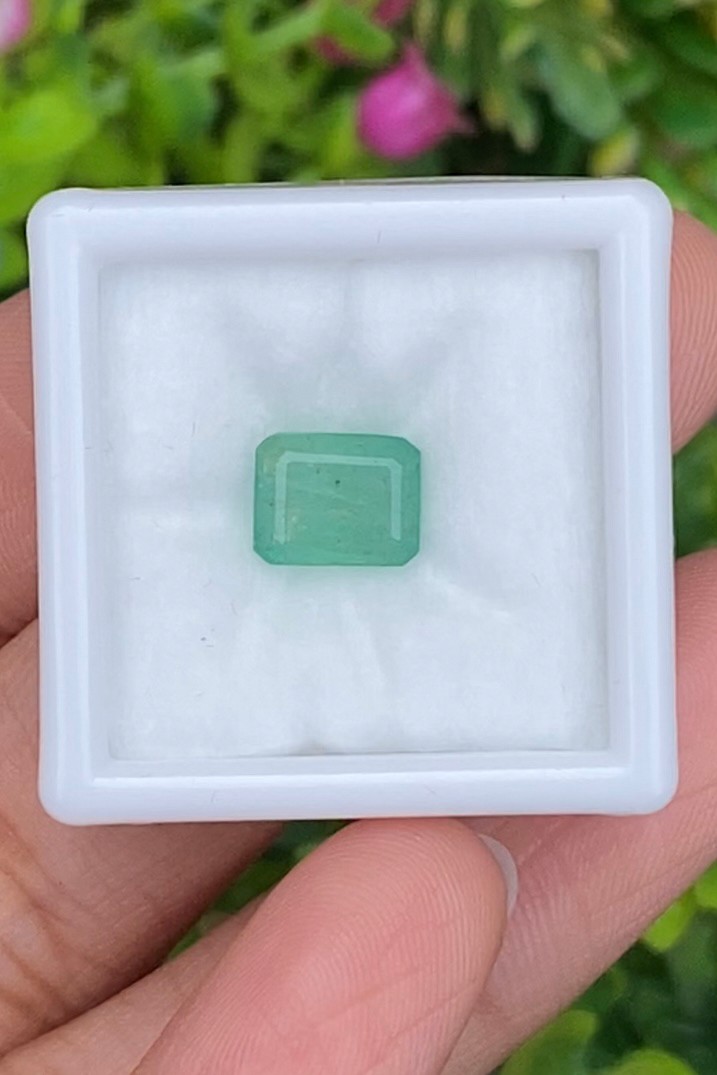 พลอย มรกต Natural Emerald