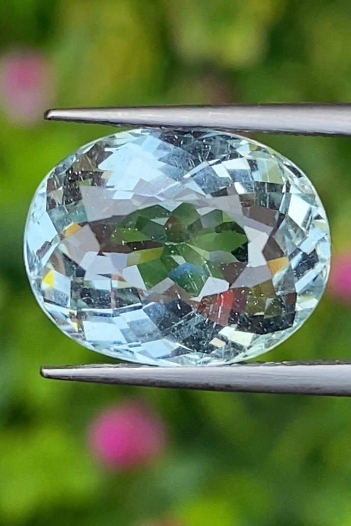 พลอย อความารีน Aquamarine