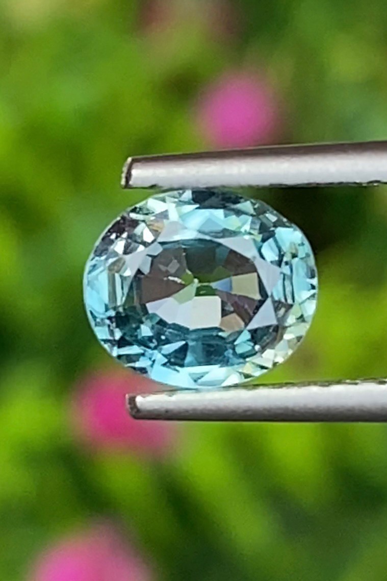 เพทาย Natural Zircon