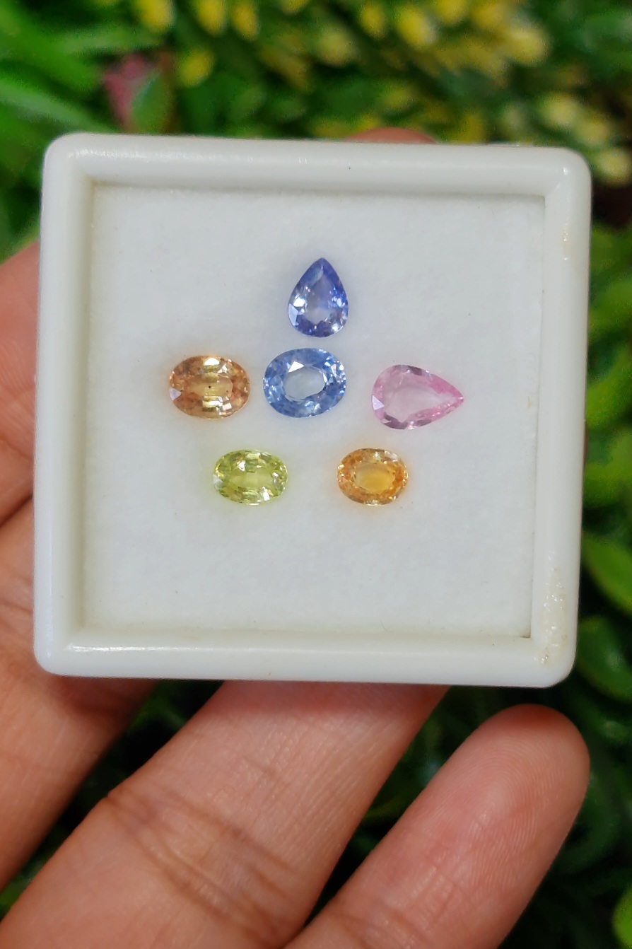 พลอย แฟนซี Fancy Sapphire