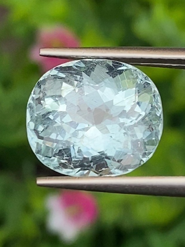 พลอย อความารีน Aquamarine