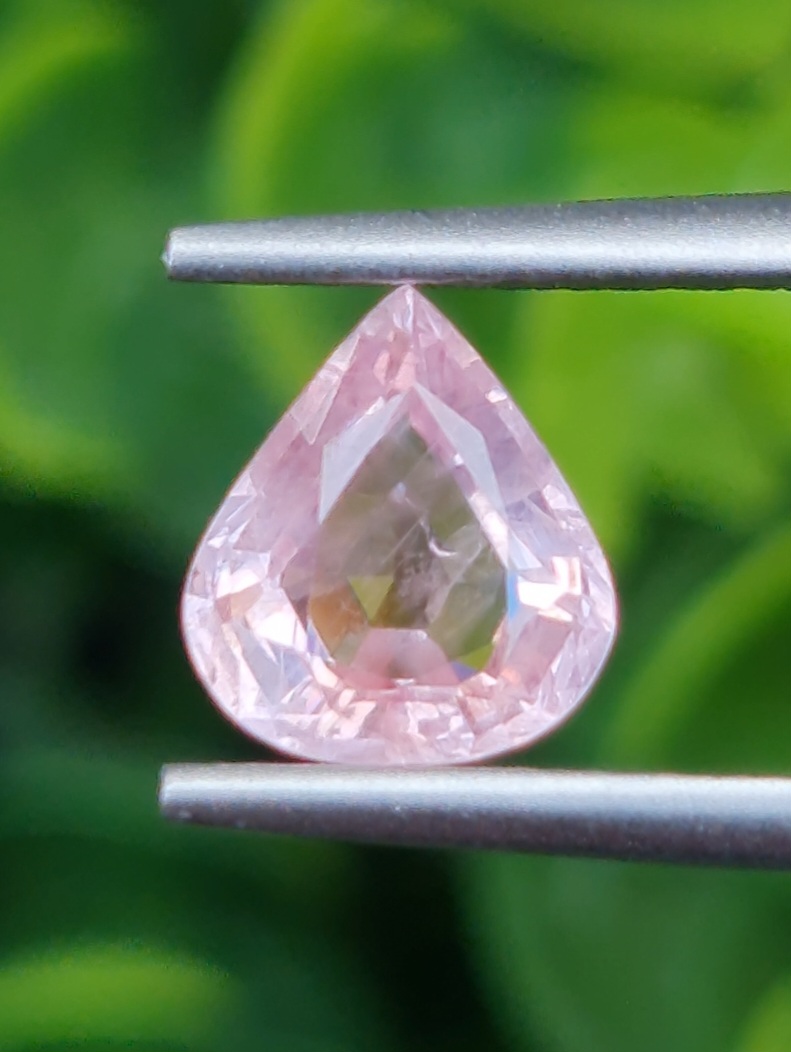 พัดพารัดชา Padparadscha Sapphire