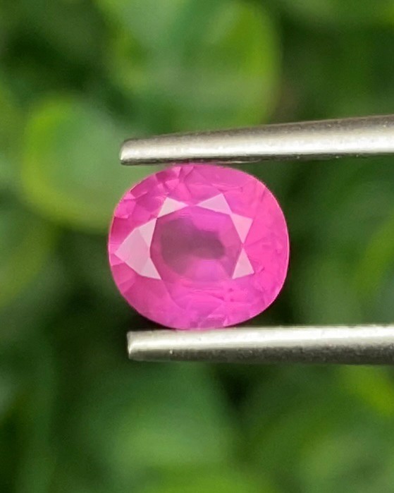 พลอย ชมพู พิ้ง แซฟไฟร์ Pink Sapphire