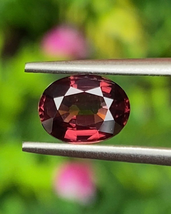 เพทาย Natural Zircon