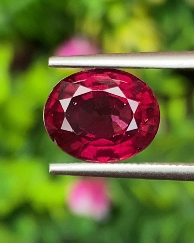 โรโดไลต์ กาเน็ท Natural Rhodolite Garnet