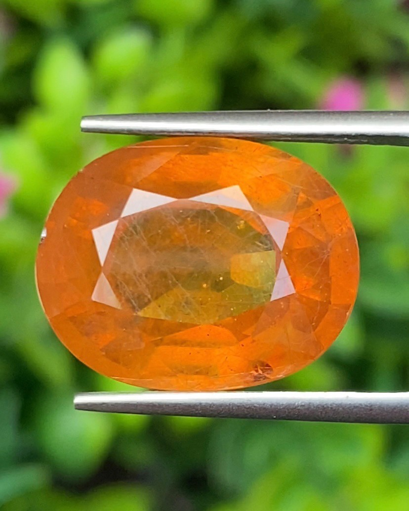 บุษราคัม (Yellow Sapphire)