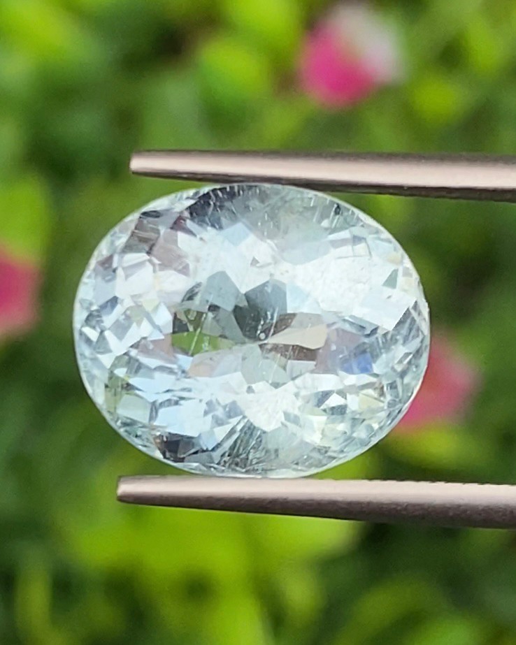 พลอย อความารีน Aquamarine