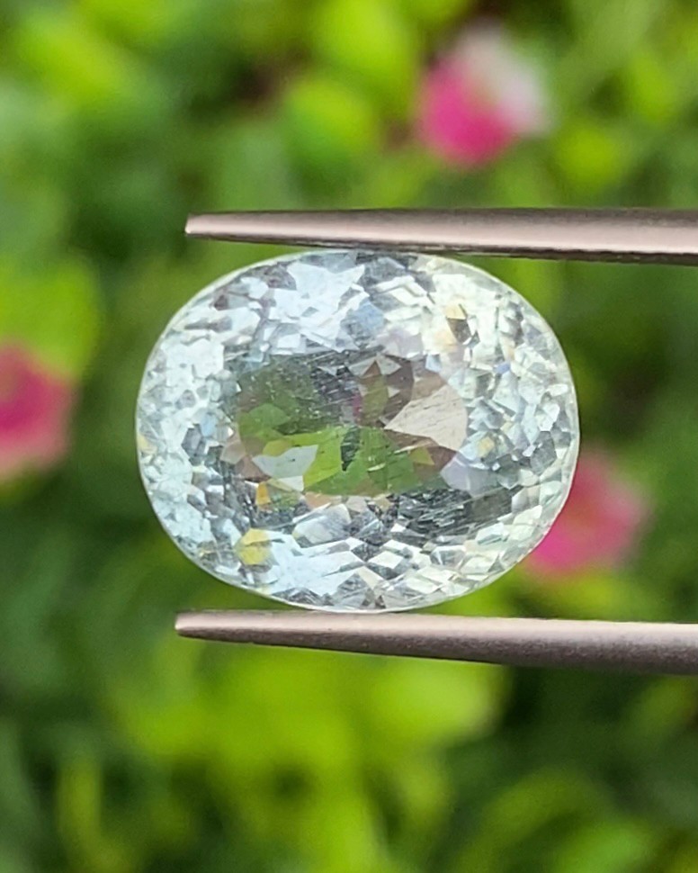 พลอย อความารีน Aquamarine