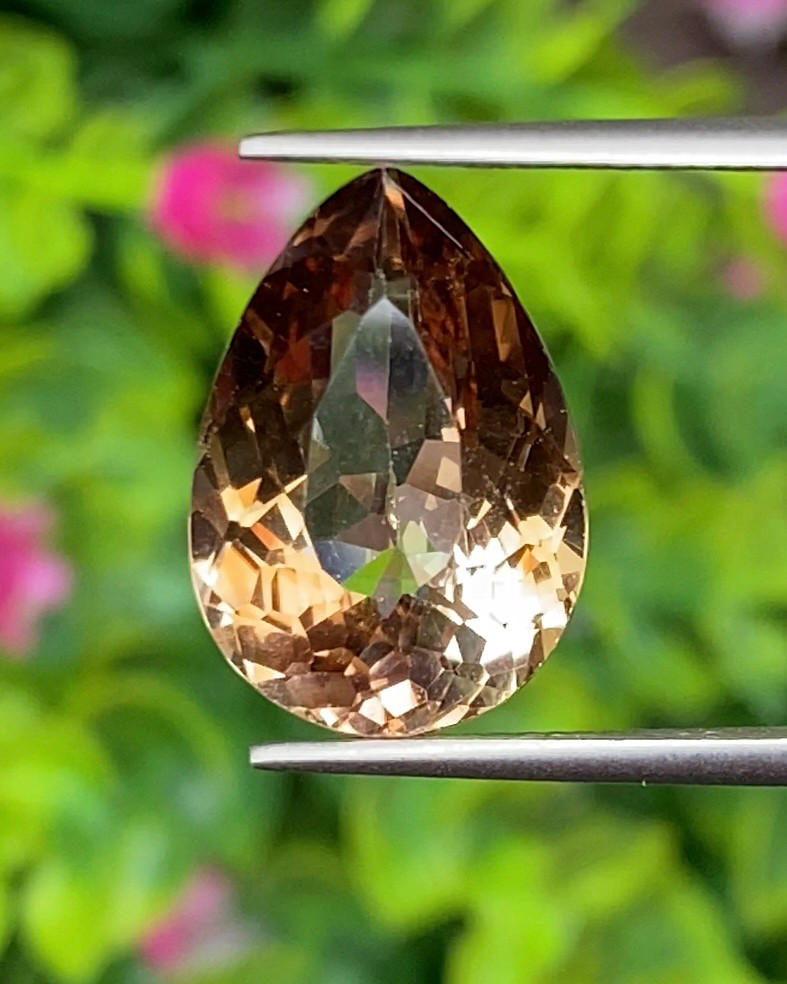 โทแพซ Topaz