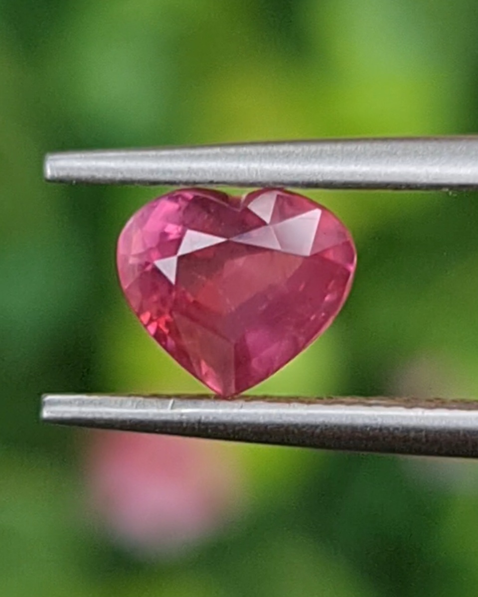 พัดพารัดชา Padparadscha Sapphire