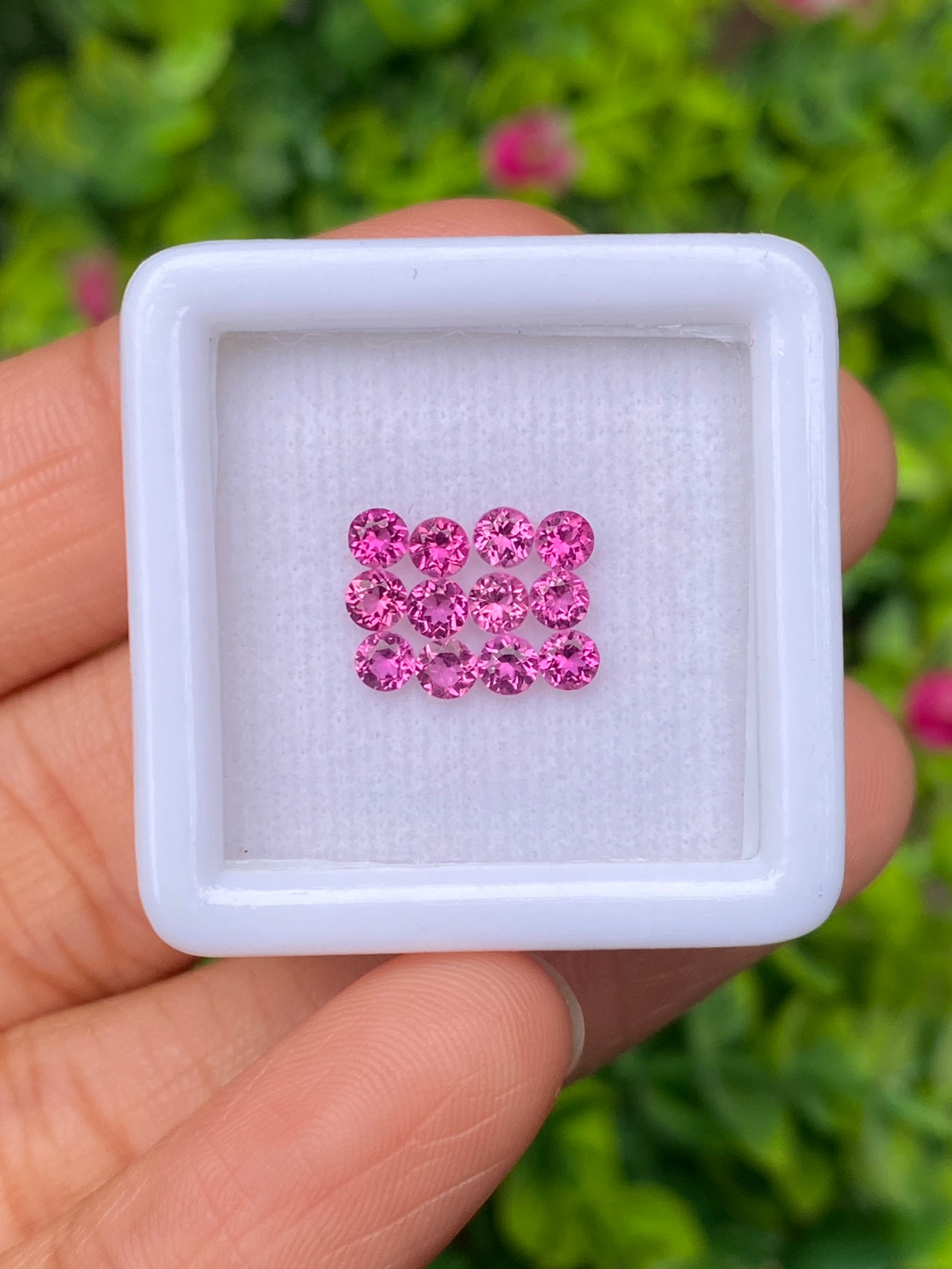 ทัวร์มาลีน Natural Tourmaline