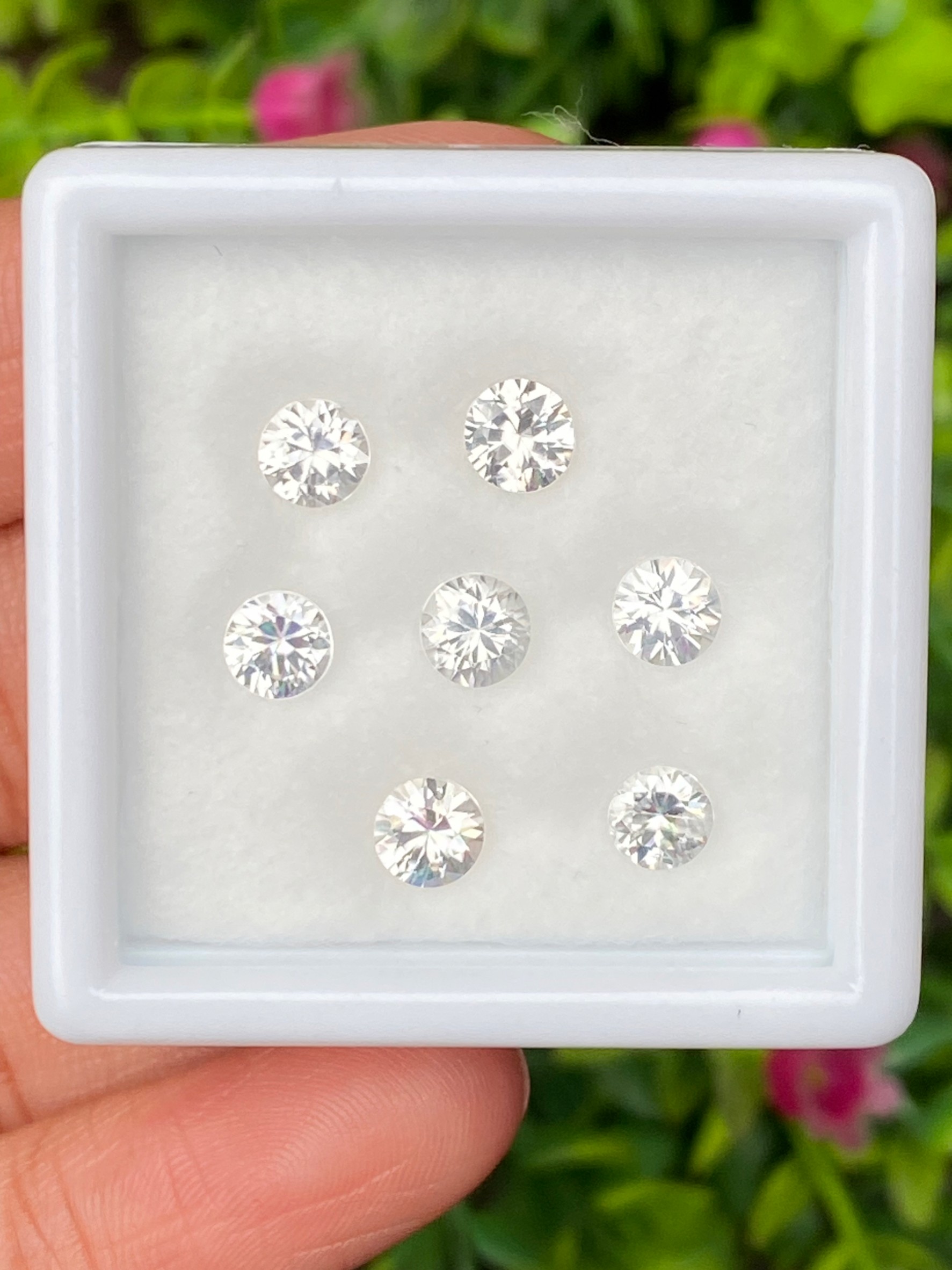 เพทาย Natural Zircon