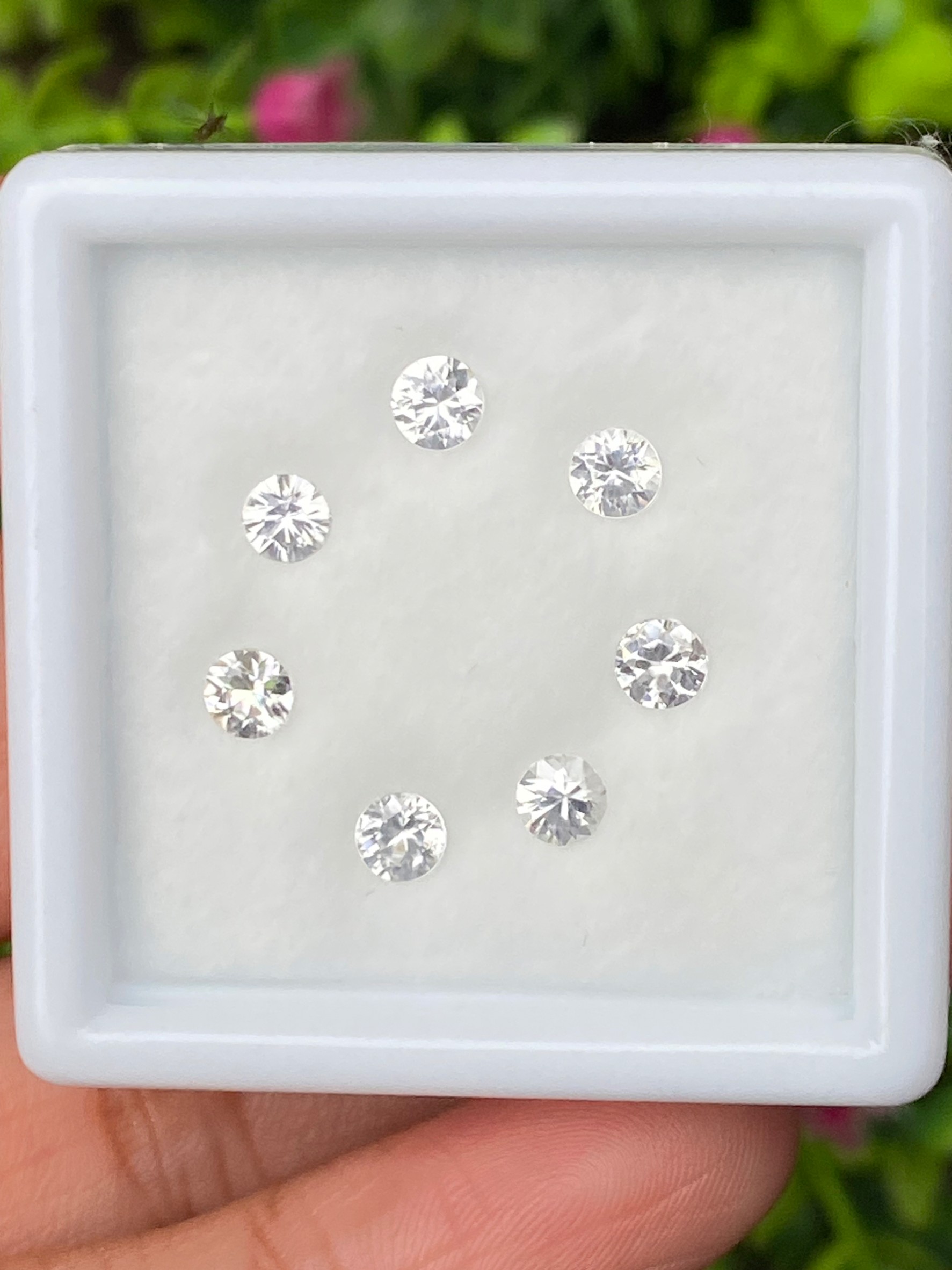 เพทาย Natural Zircon