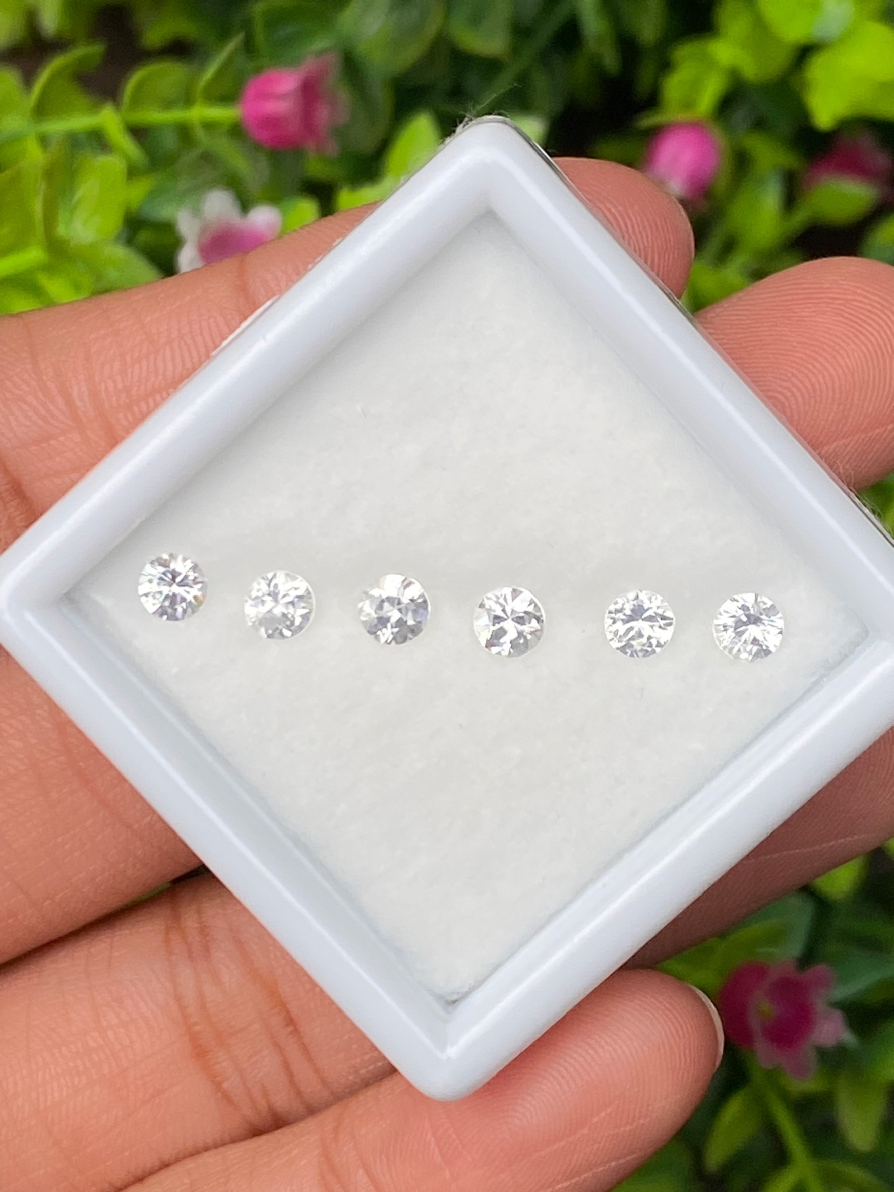เพทาย Natural Zircon