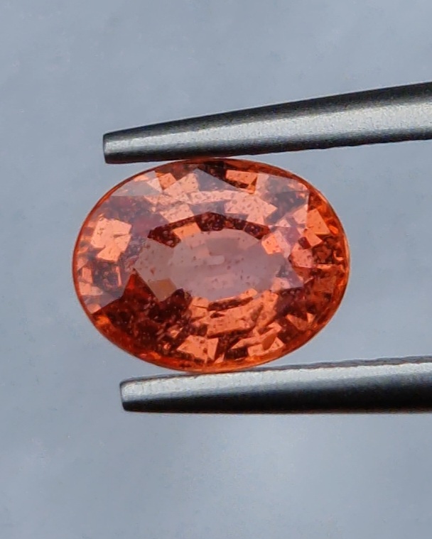 ออเรนจ์ แซฟไฟร์ Orange Sapphire